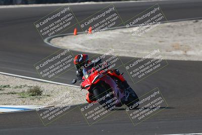 media/Nov-01-2025-TrackDaz (Sat) [[2b4d5192bc]]/C Group/1040pm (Turn 3)/